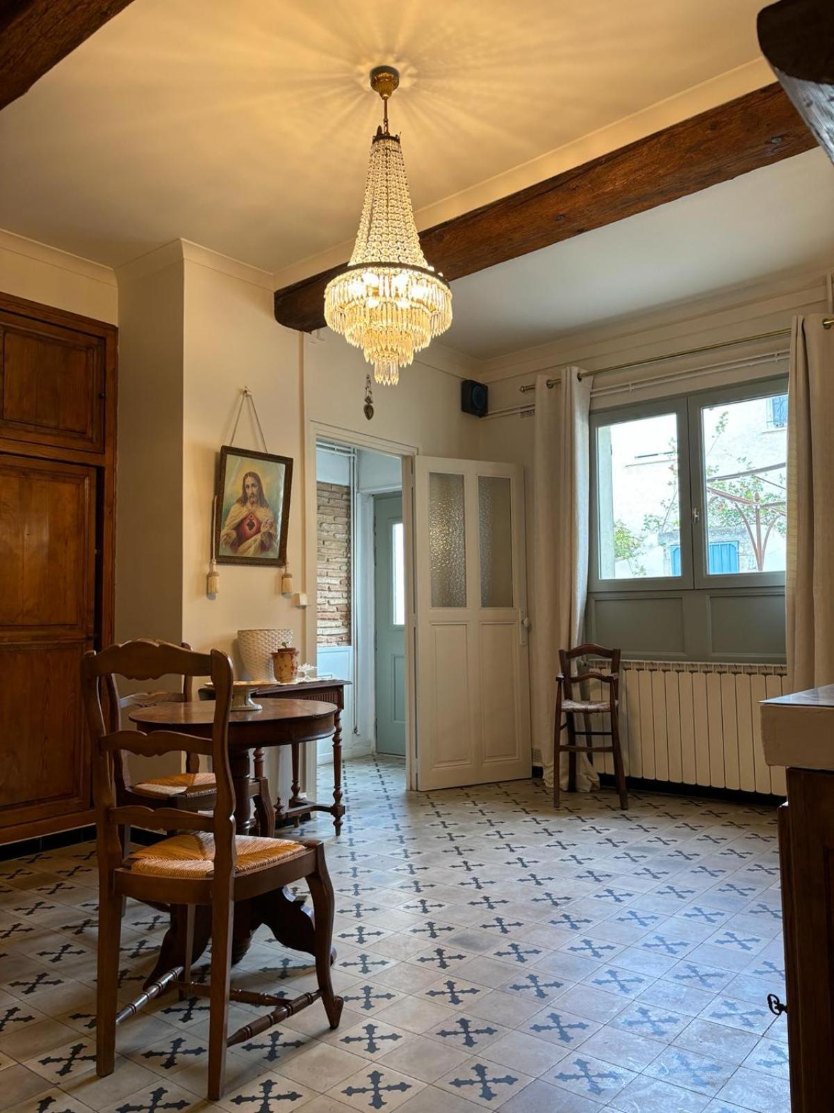 Maison 1823 - Suites De Charme A Garons Εξωτερικό φωτογραφία